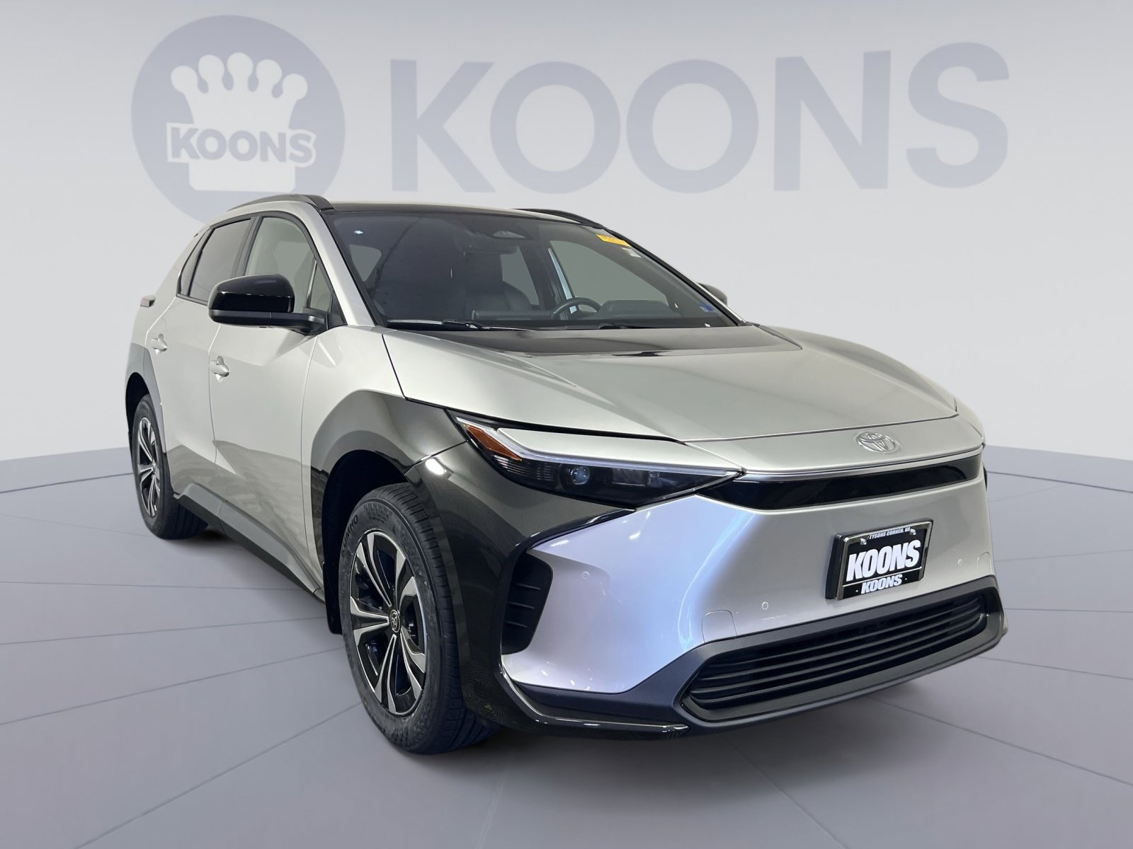 Used 2024 Toyota bZ4X XLE w/ Weather Package image 10