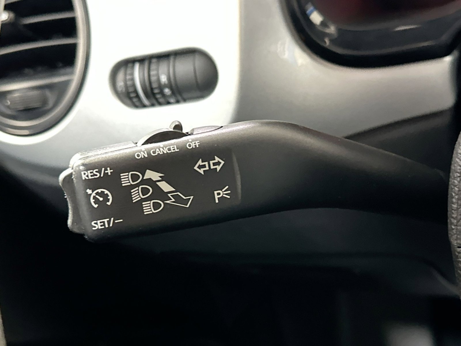 Used 2015 Volkswagen Beetle 1.8T Classic image 26