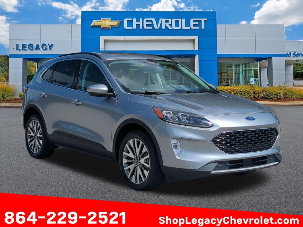 Used 2022 Ford Escape Titanium w/ Class II Trailer Tow Package AWD/4WD image 1