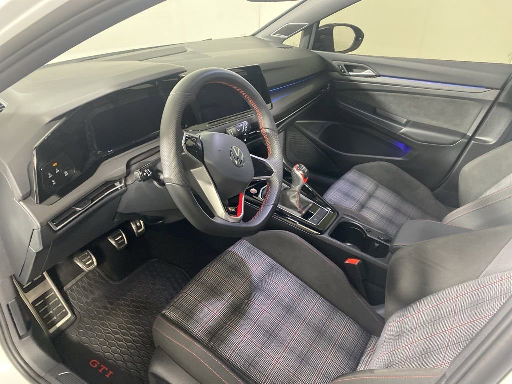 Used 2024 Volkswagen GTI SE image 11