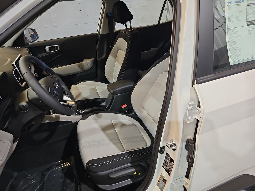New 2026 Hyundai Venue SEL FWD image 16