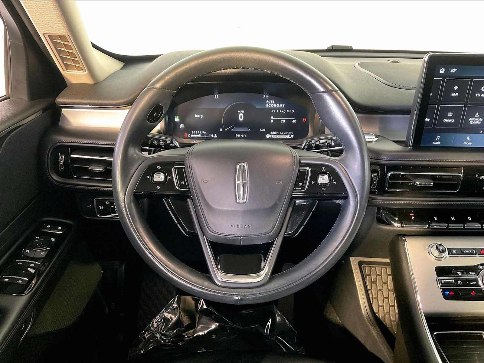 Used 2021 Lincoln Aviator AWD image 15