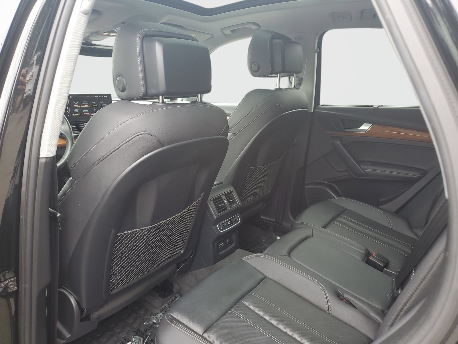 Used 2023 Audi Q5 e Prestige w/ Prestige Package AWD/4WD image 14