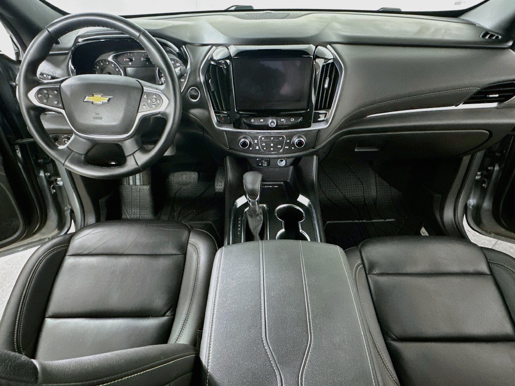 Used 2023 Chevrolet Traverse LT w/ LT Premium Package FWD image 19