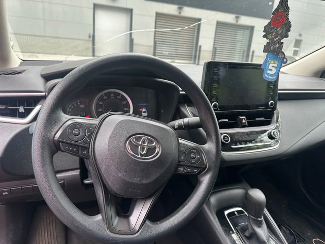 Used 2022 Toyota Corolla LE w/ LE Convenience Package FWD image 10