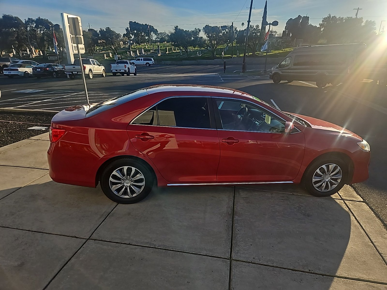Used 2012 Toyota Camry LE image 6
