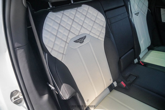 Used 2021 Bentley Bentayga AWD/4WD image 84