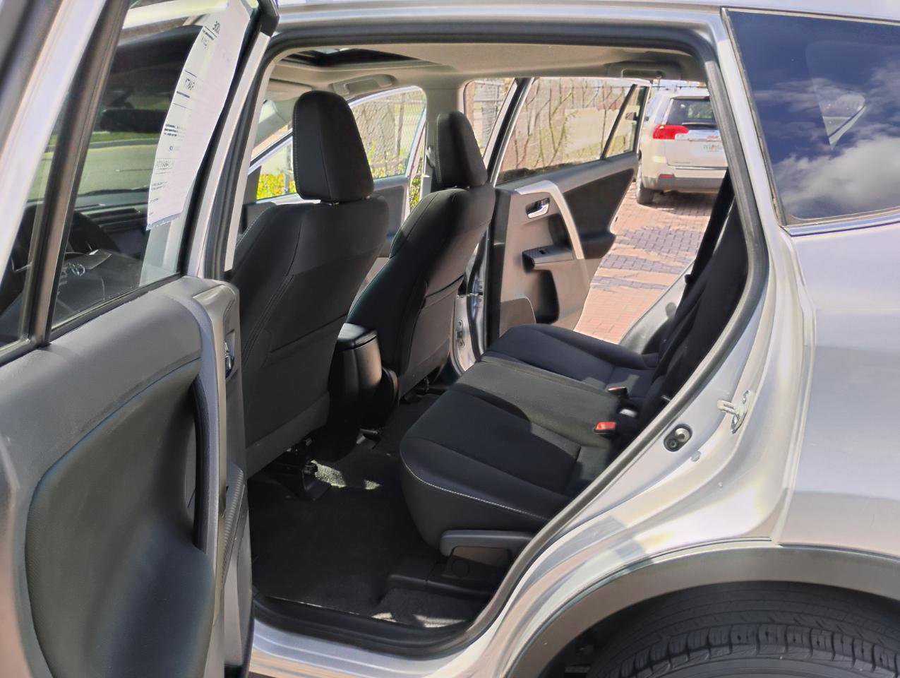 Used 2014 Toyota RAV4 XLE AWD/4WD image 37