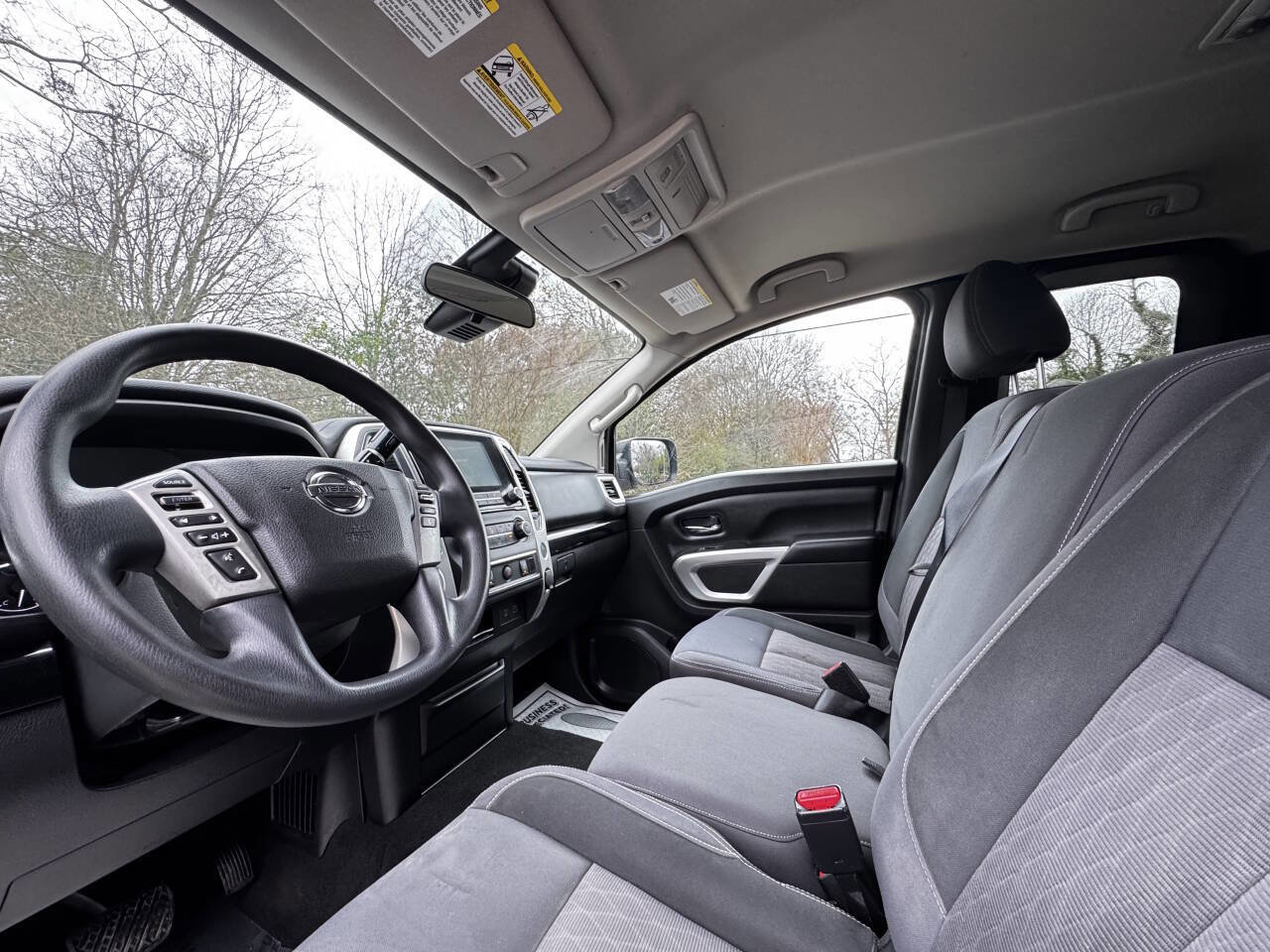 Used 2021 Nissan Titan SV w/ Accessory Utility Package image 9