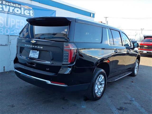 Used 2025 Chevrolet Suburban LT w/ Sun And Tow Package image 6