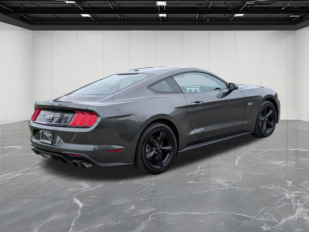 Used 2019 Ford Mustang GT RWD image 5