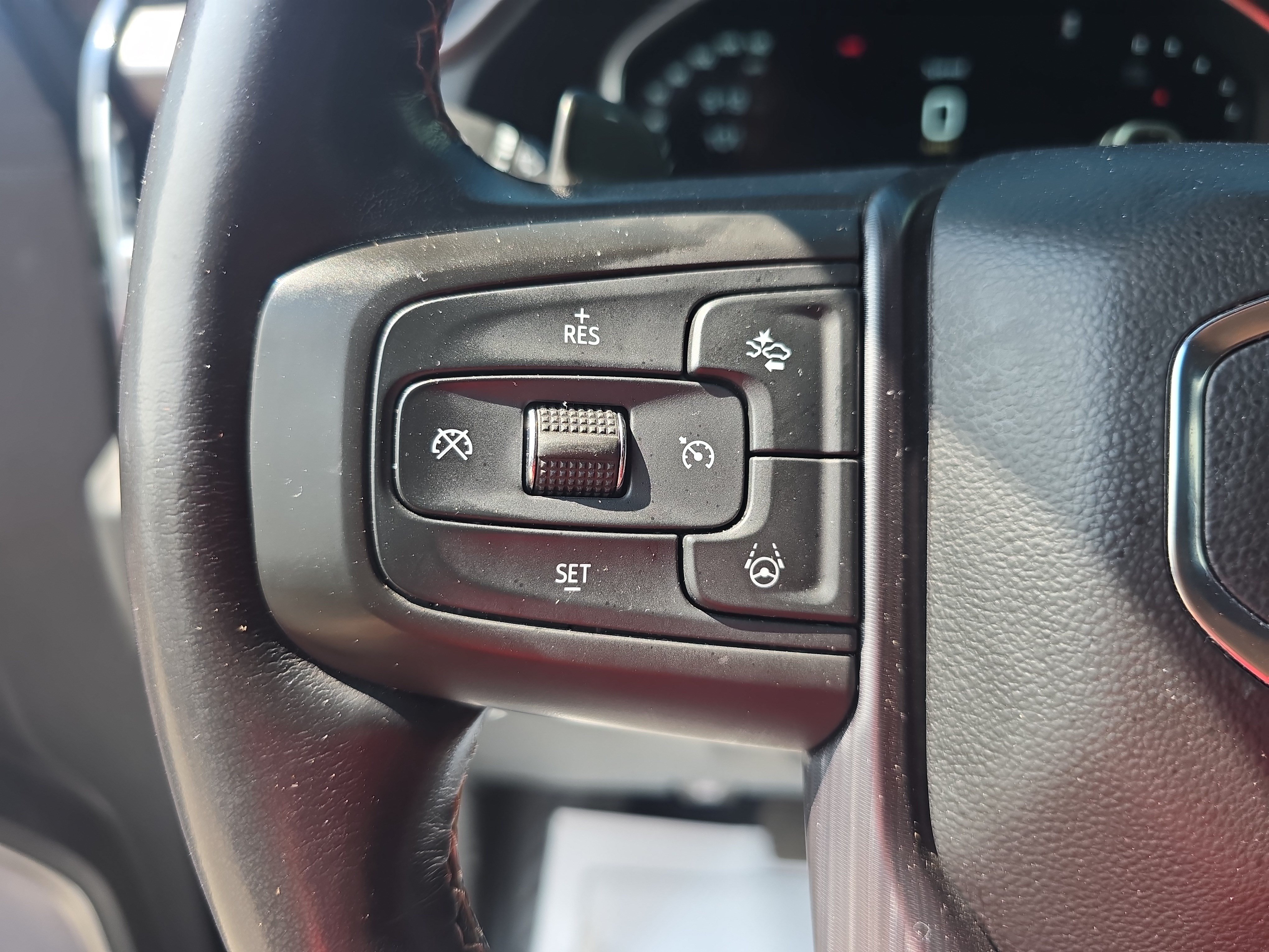 Used 2023 GMC Sierra 1500 Denali Ultimate AWD/4WD image 18