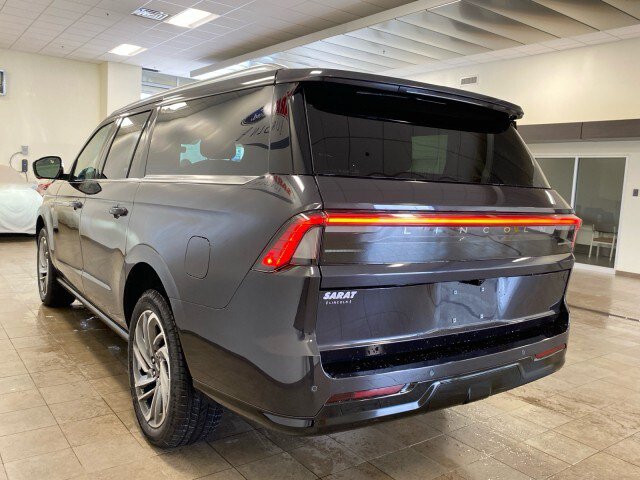 New 2027 Lincoln Navigator L Reserve AWD/4WD image 5
