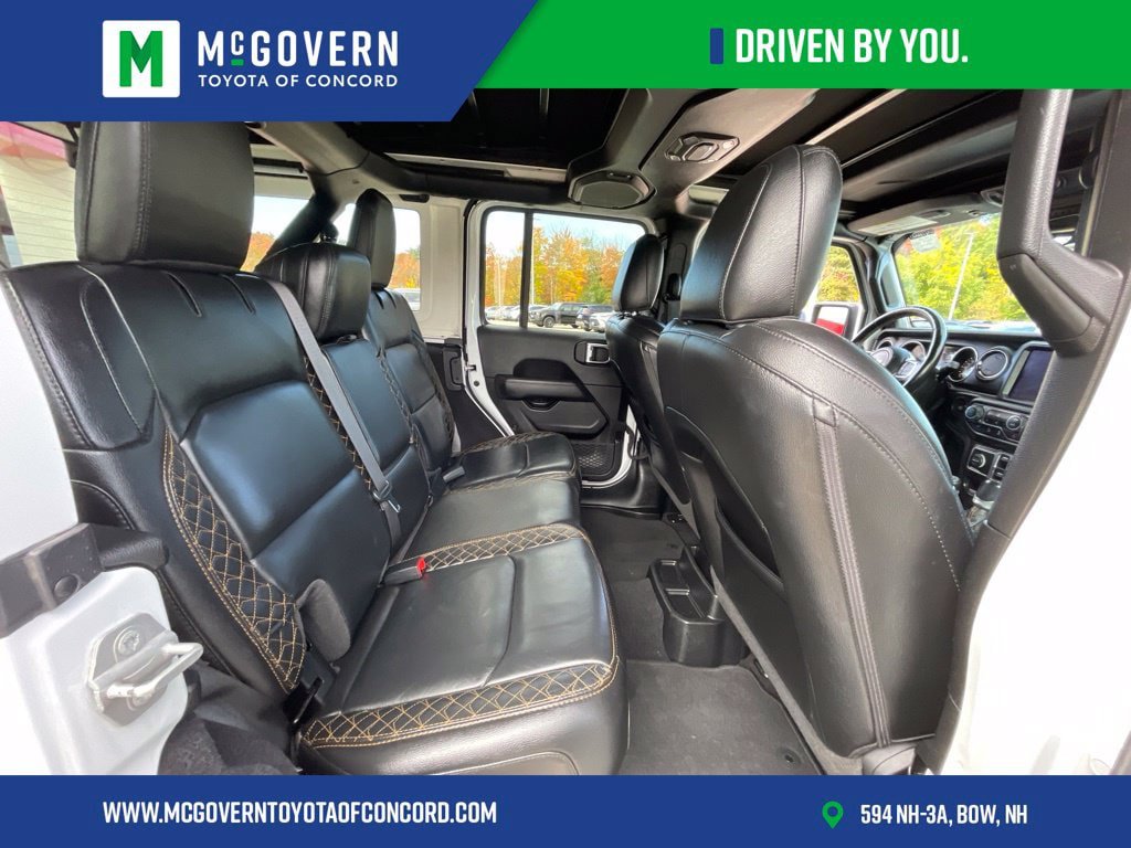 Used 2021 Jeep Wrangler Unlimited Sahara AWD/4WD image 26