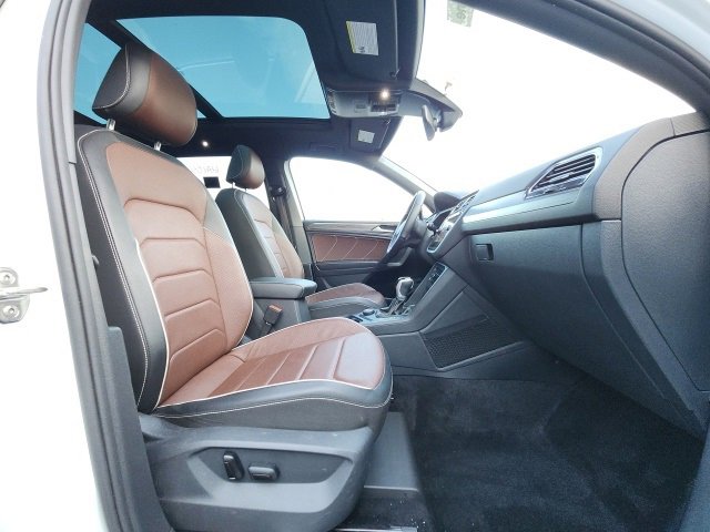 Used 2024 Volkswagen Tiguan SEL R-Line image 16