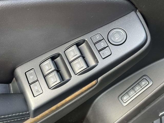 Used 2018 GMC Yukon Denali w/ Open Road Package image 18