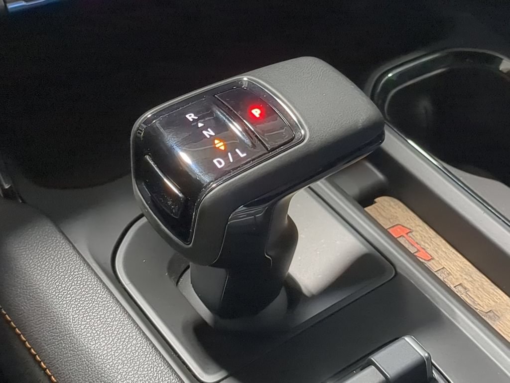 Used 2025 GMC Sierra 1500 AT4 w/ AT4 Premium Package AWD/4WD image 29