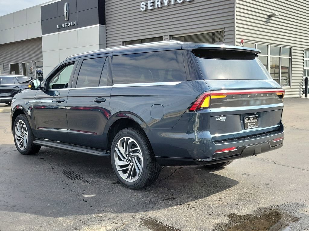 New 2026 Lincoln Navigator L Premier AWD/4WD image 6