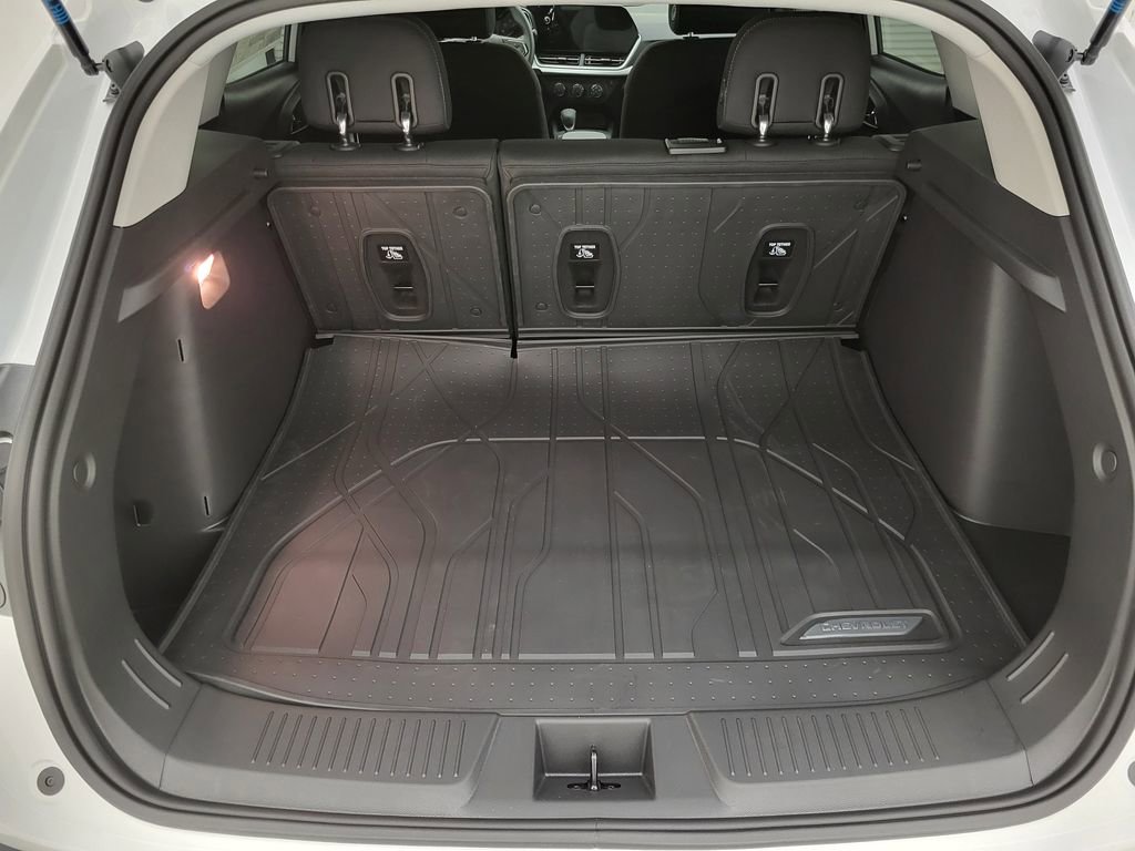 New 2026 Chevrolet Trax LS image 21