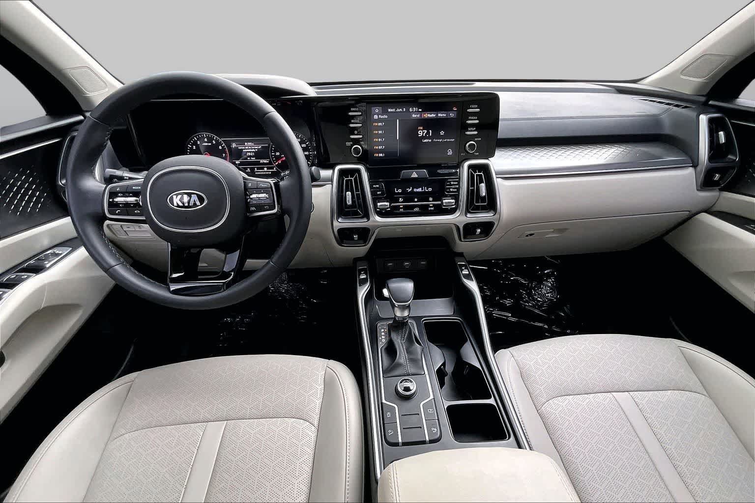 Used 2021 Kia Sorento S w/ Panoramic Sunroof Package FWD image 16