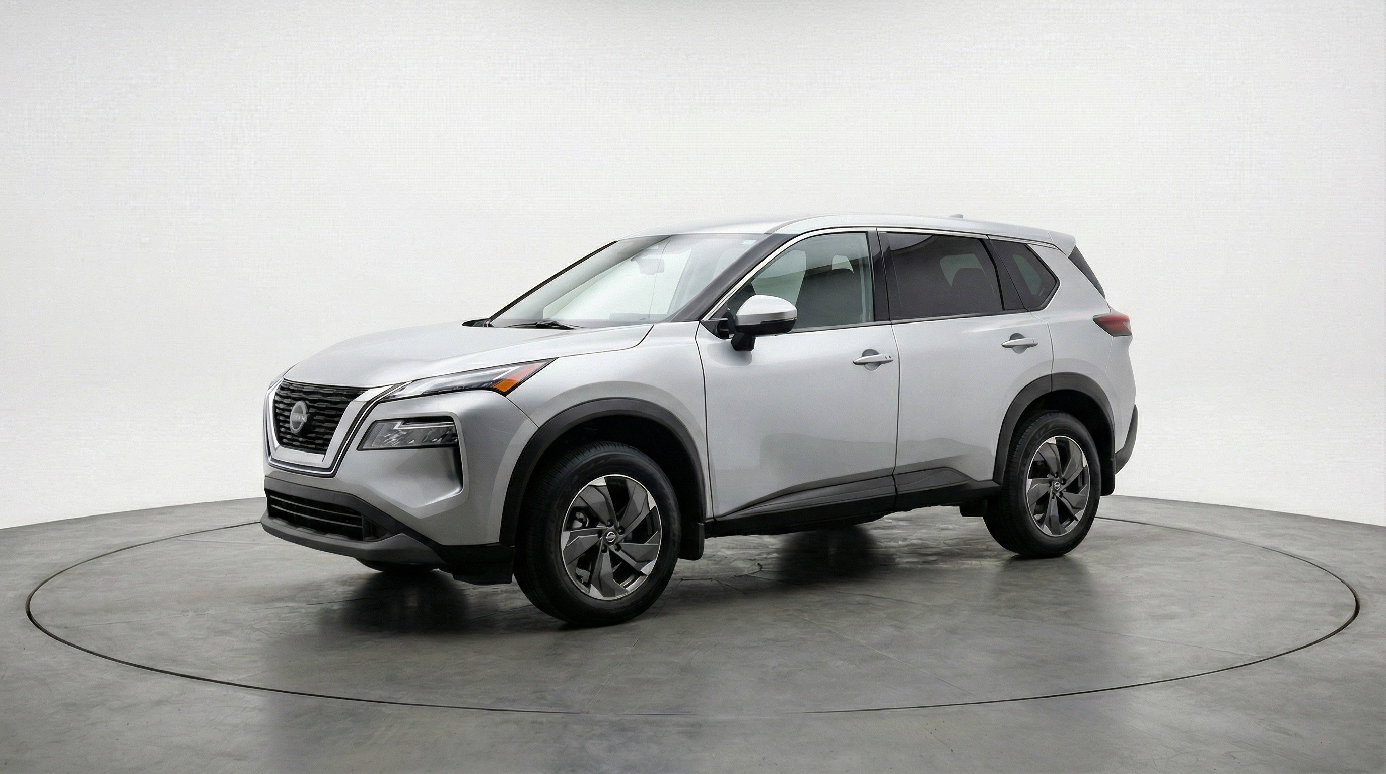 Used 2025 Nissan Rogue SV image 3