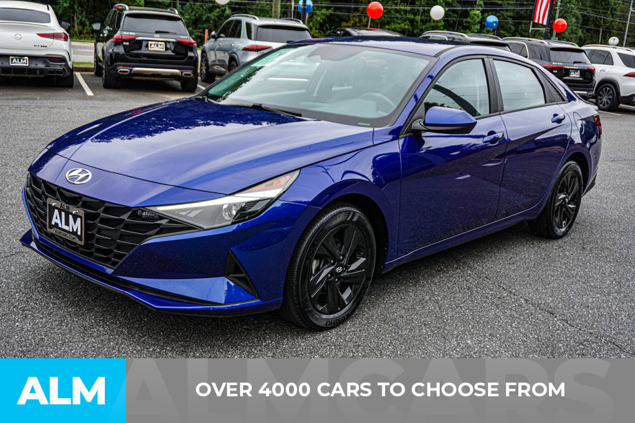 Used 2023 Hyundai Elantra Blue w/ Preferred Accessory Package FWD image 2