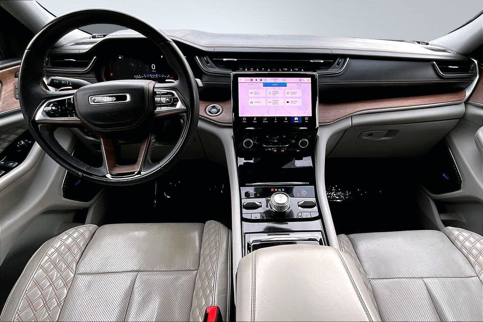 Used 2022 Jeep Grand Cherokee L Summit w/ Advanced Protech Group IV image 17