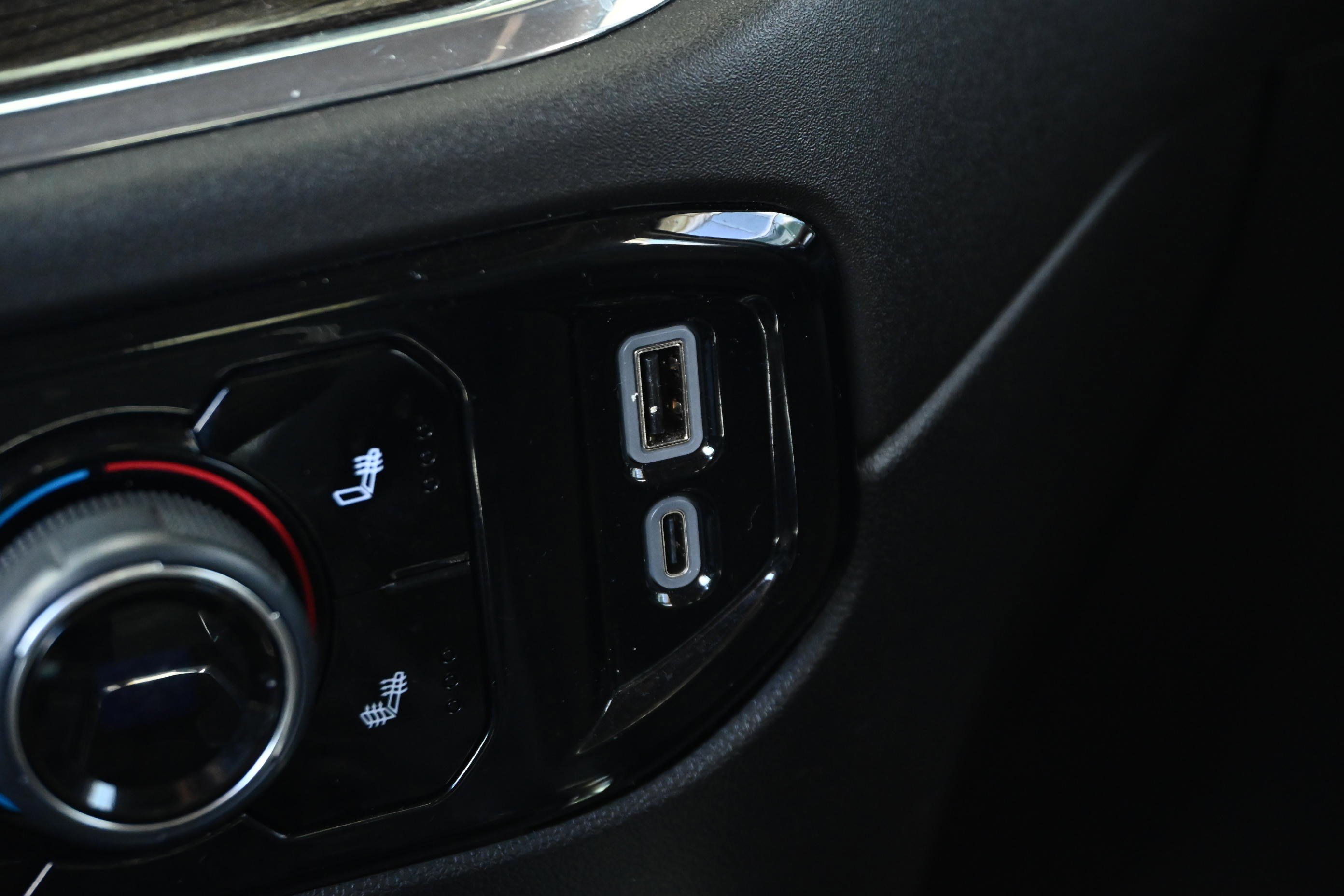 Used 2024 Chevrolet Silverado 1500 RST image 26