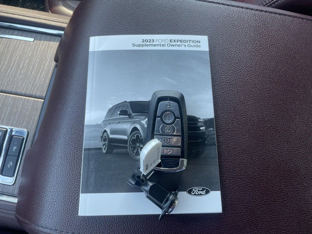 Used 2023 Ford Expedition Limited image 50