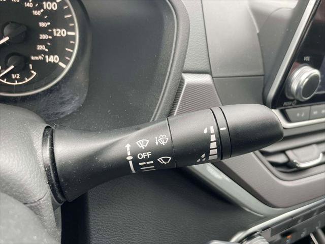 Used 2023 Nissan Altima 2.5 SR image 23