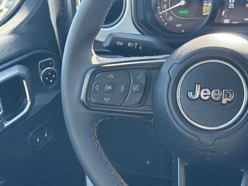 Used 2024 Jeep Wrangler Unlimited image 15