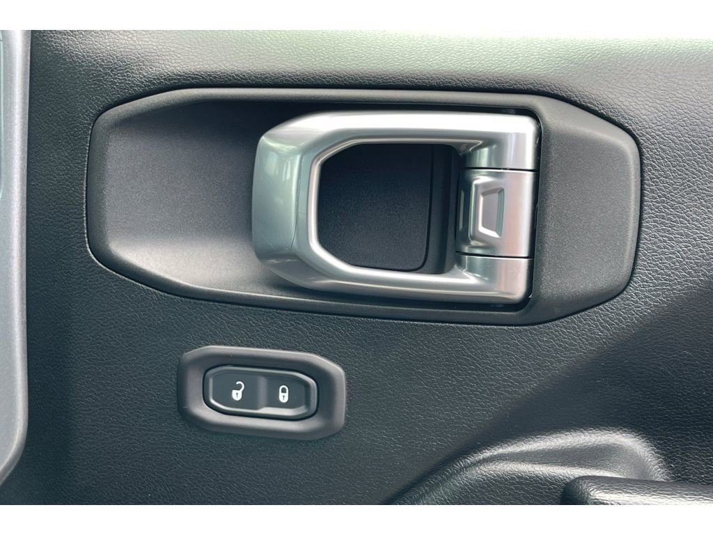 Used 2019 Jeep Wrangler Sport image 22