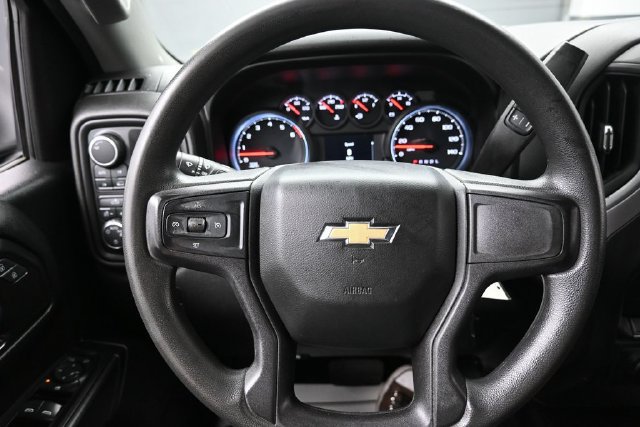 Used 2021 Chevrolet Silverado 1500 W/T w/ WT Value Package AWD/4WD image 2