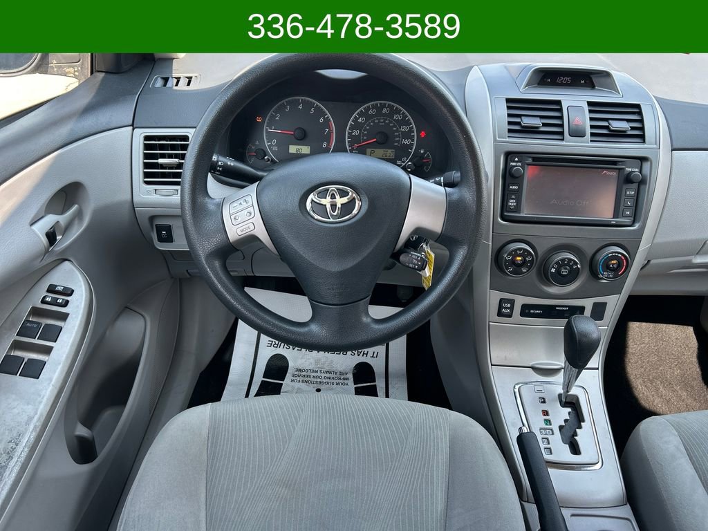 Used 2013 Toyota Corolla LE image 13