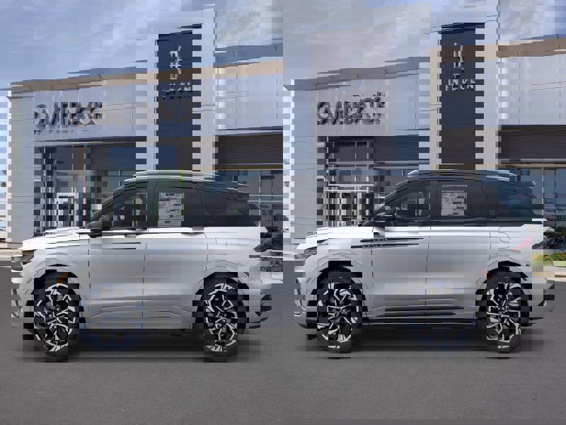 New 2026 Lincoln Nautilus Reserve image 25