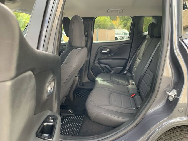 Used 2022 Jeep Renegade Latitude image 16