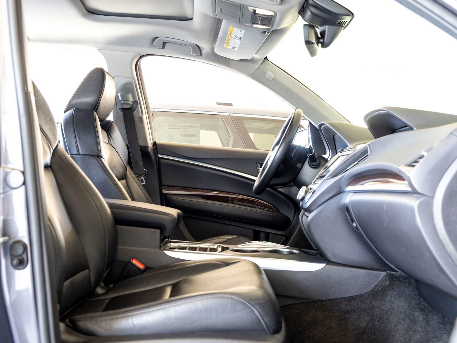 Used 2018 Acura MDX FWD image 24