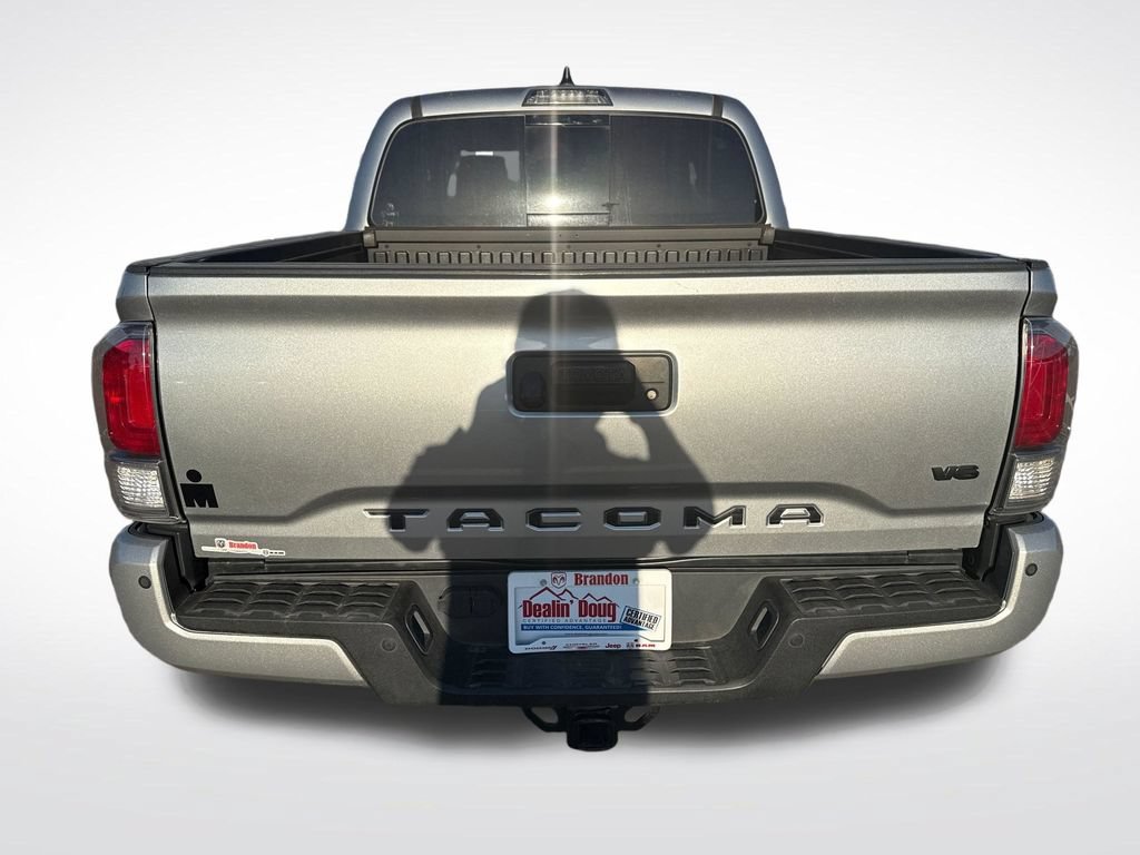 Used 2023 Toyota Tacoma TRD Off-Road w/ Technology Package AWD/4WD image 4