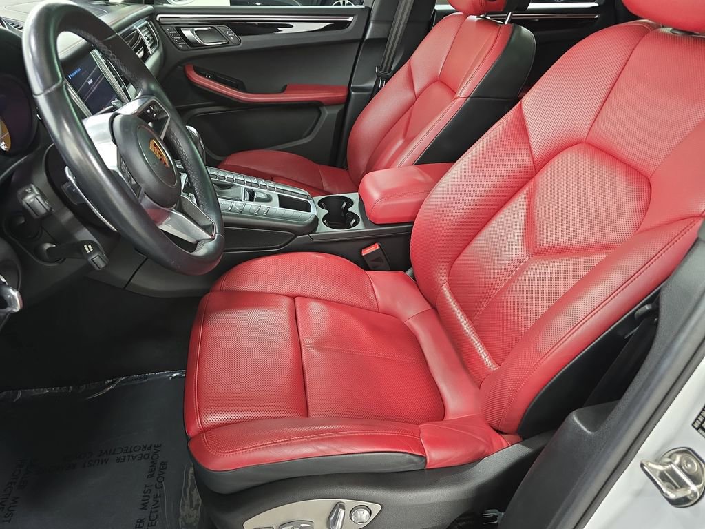 Used 2018 Porsche Macan AWD/4WD image 5