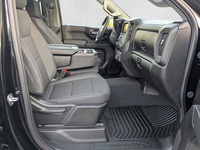 Used 2025 Chevrolet Silverado 1500 Custom image 18