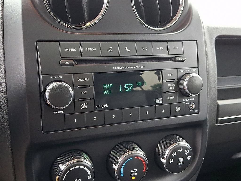 Used 2016 Jeep Patriot High Altitude AWD/4WD image 22