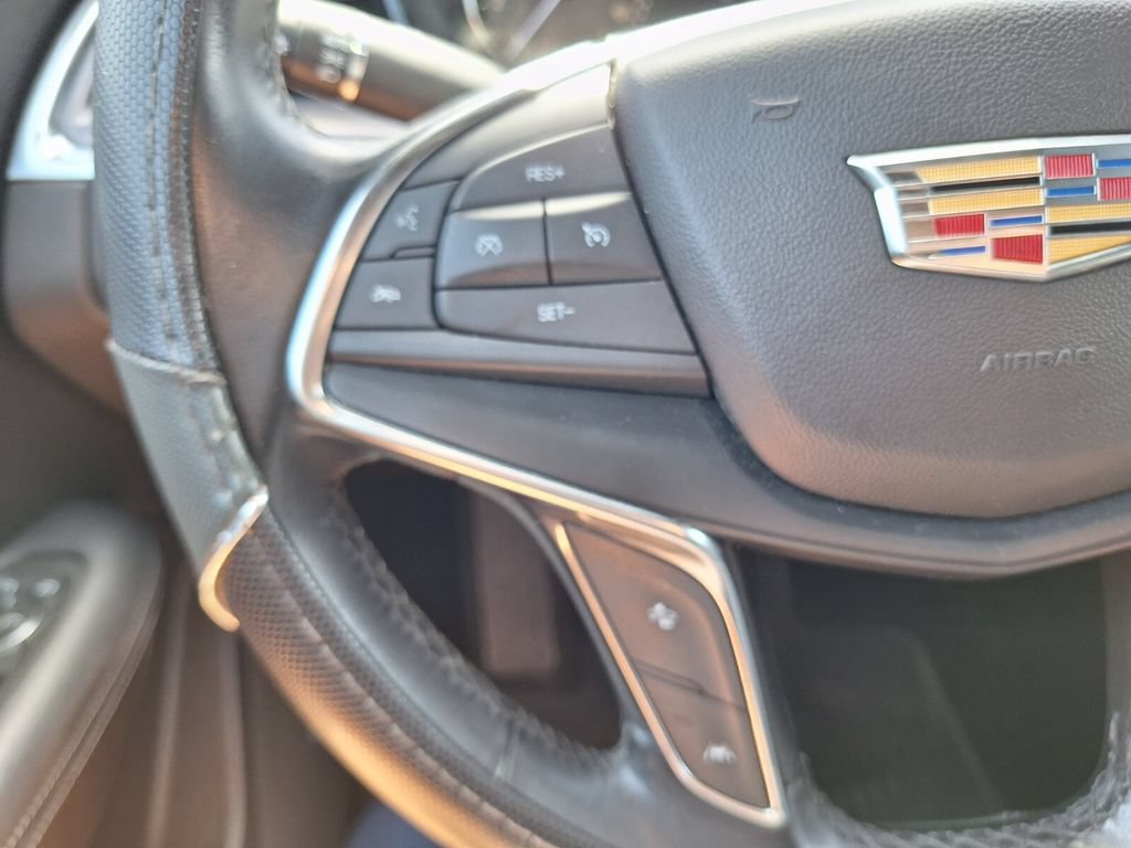 Used 2020 Cadillac XT5 Luxury FWD image 16