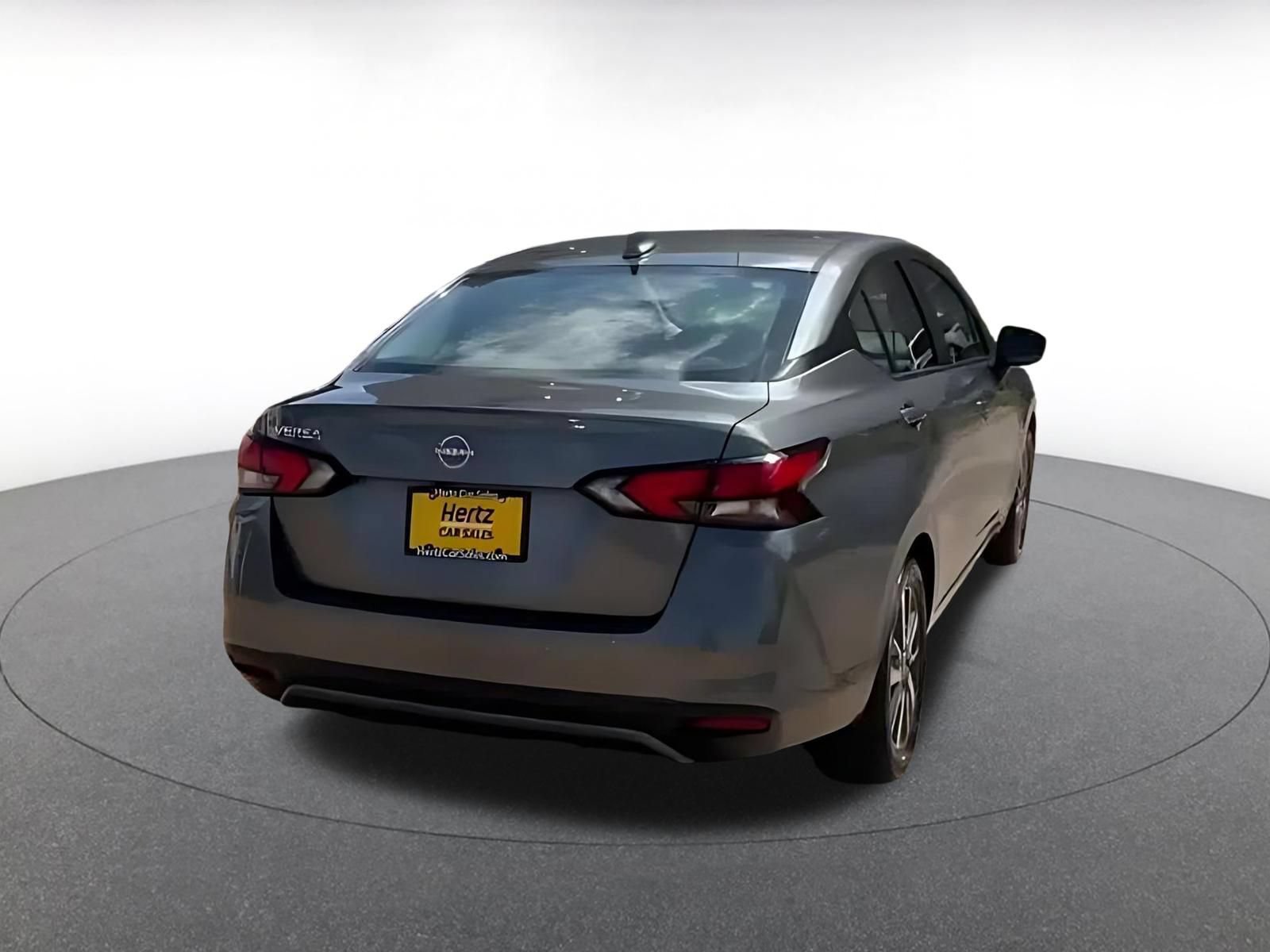 Used 2025 Nissan Versa SV FWD image 16