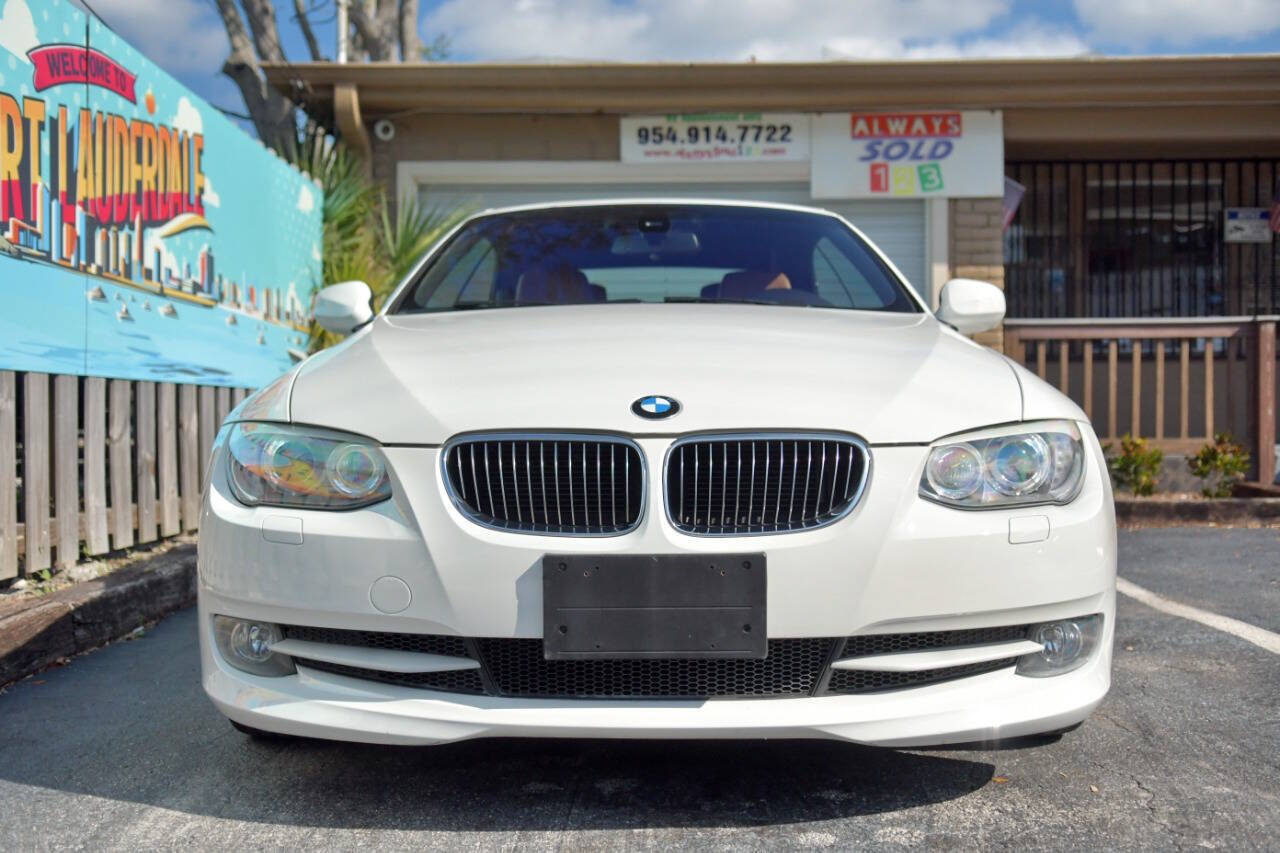 Used 2012 BMW 328i Convertible RWD image 2