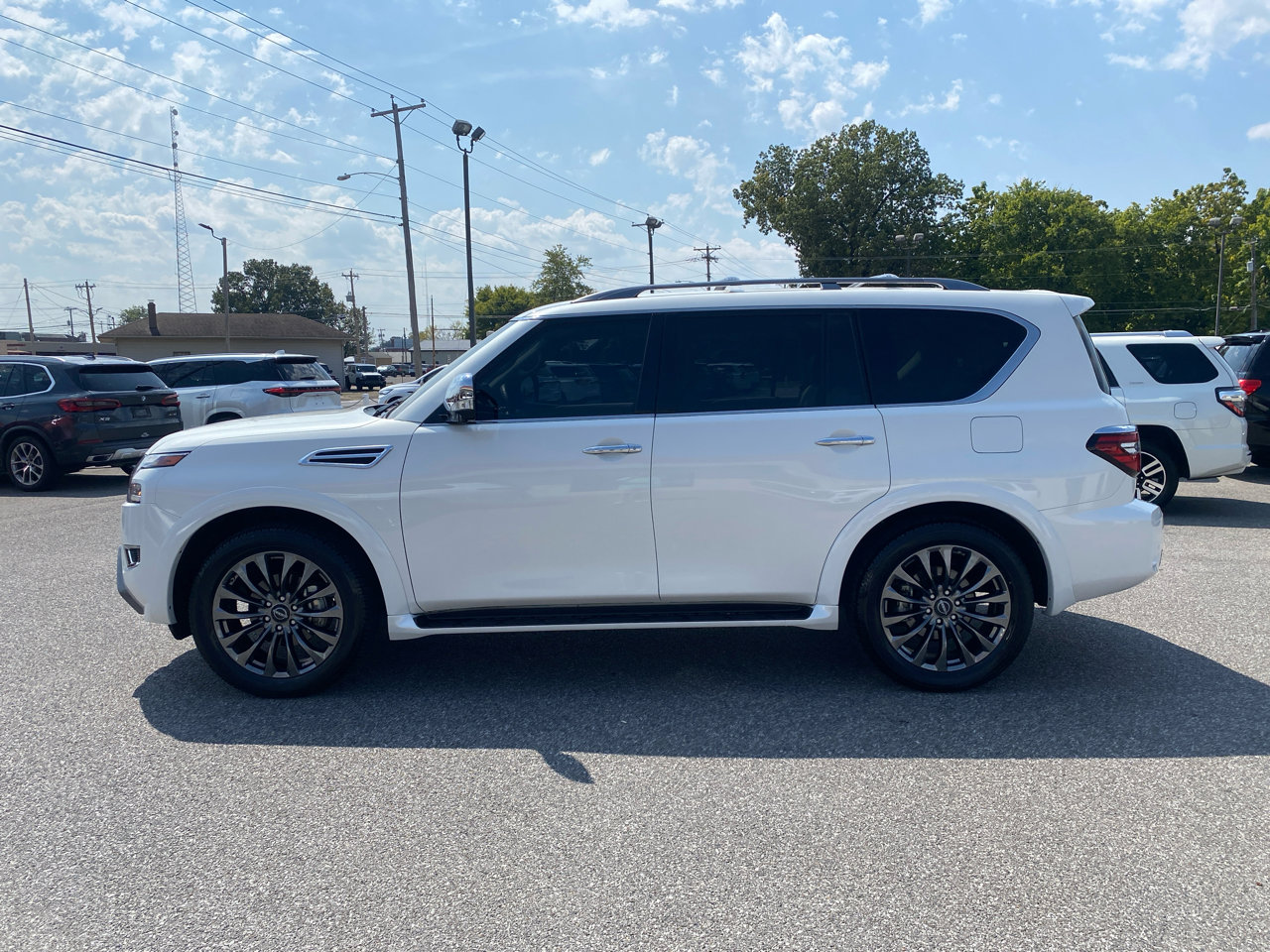 Used 2024 Nissan Armada Platinum w/ Captain's Chairs Package image 8