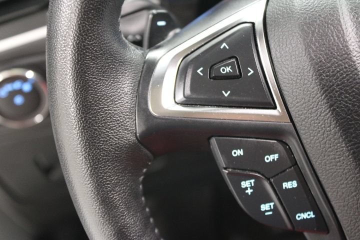 Used 2017 Ford Edge SEL FWD image 33