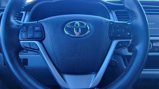 Used 2019 Toyota Highlander Limited AWD image 24