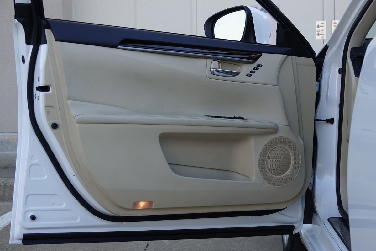 Used 2014 Lexus ES 350 image 36