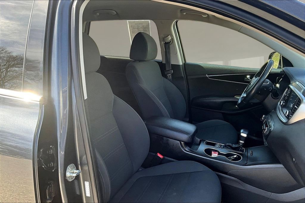 Used 2020 Kia Sorento S image 25