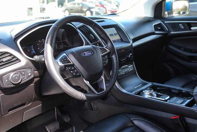 Used 2020 Ford Edge SEL w/ Convenience Package image 28